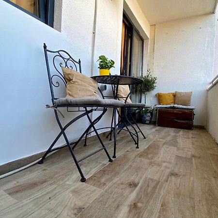 Apartment With Balcony And Free Parking Задар Екстериор снимка