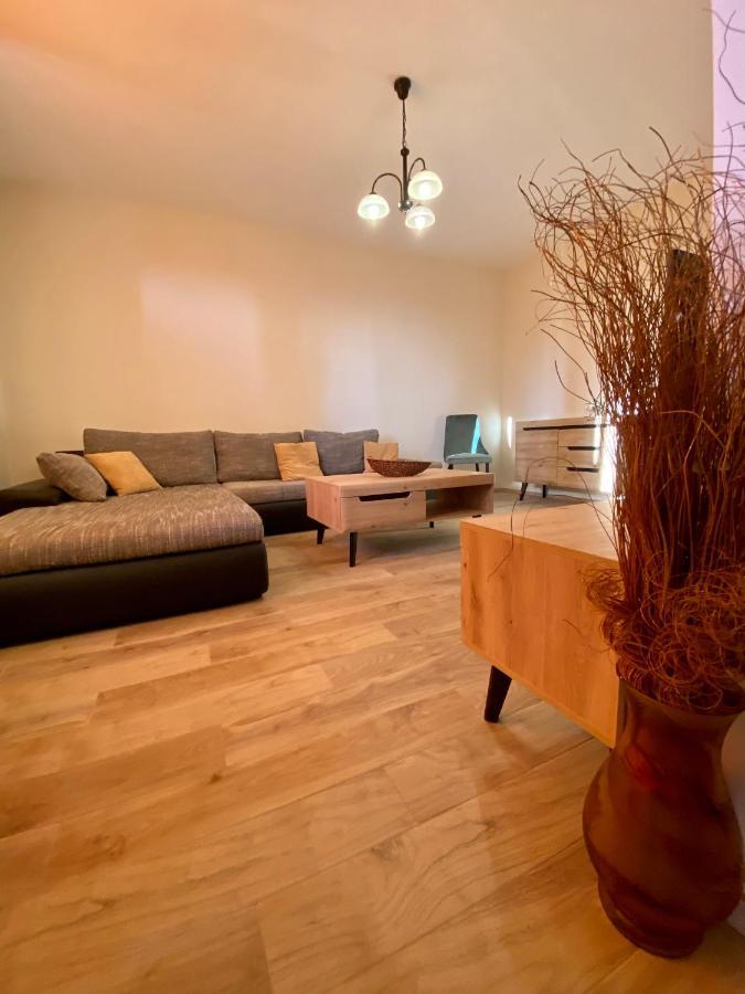 Apartment With Balcony And Free Parking Задар Екстериор снимка