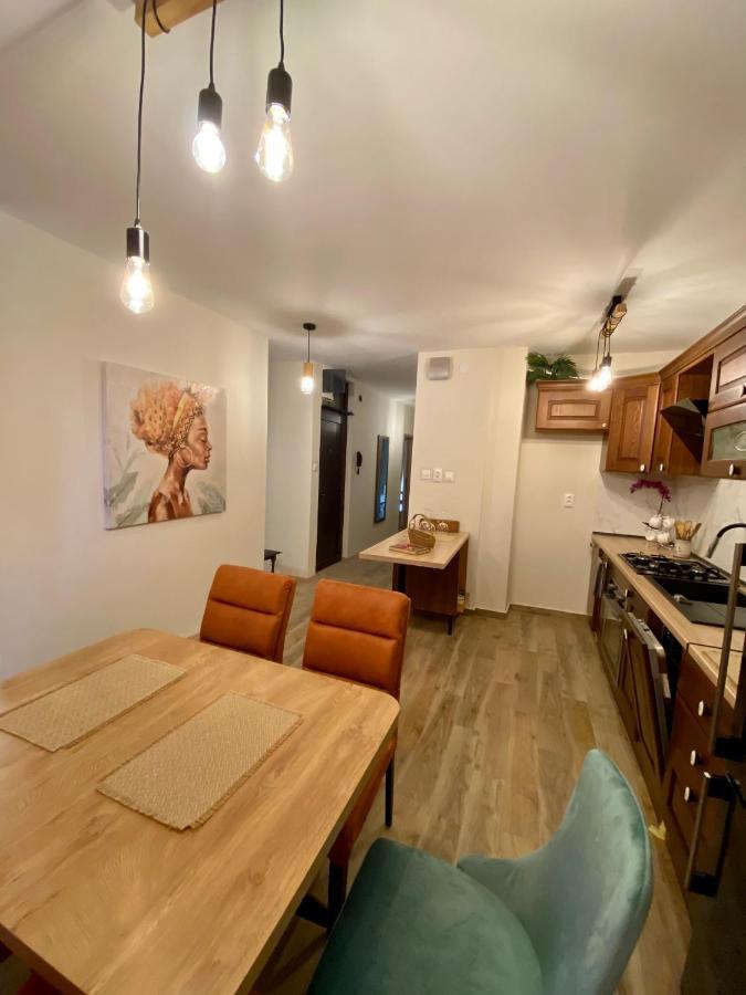 Apartment With Balcony And Free Parking Задар Екстериор снимка