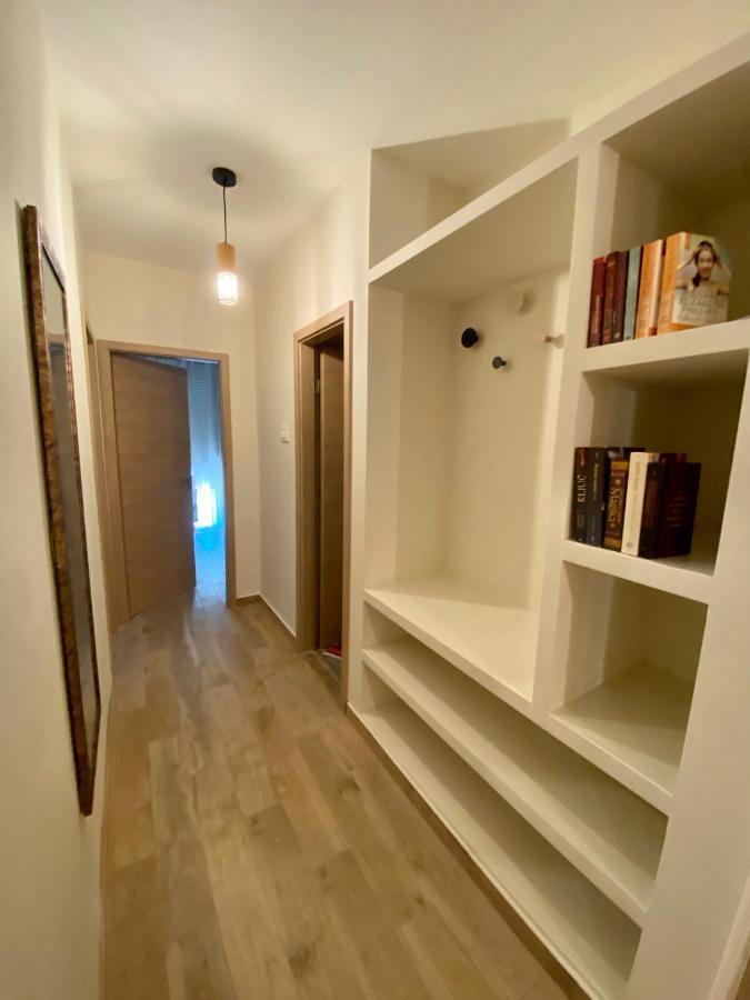 Apartment With Balcony And Free Parking Задар Екстериор снимка